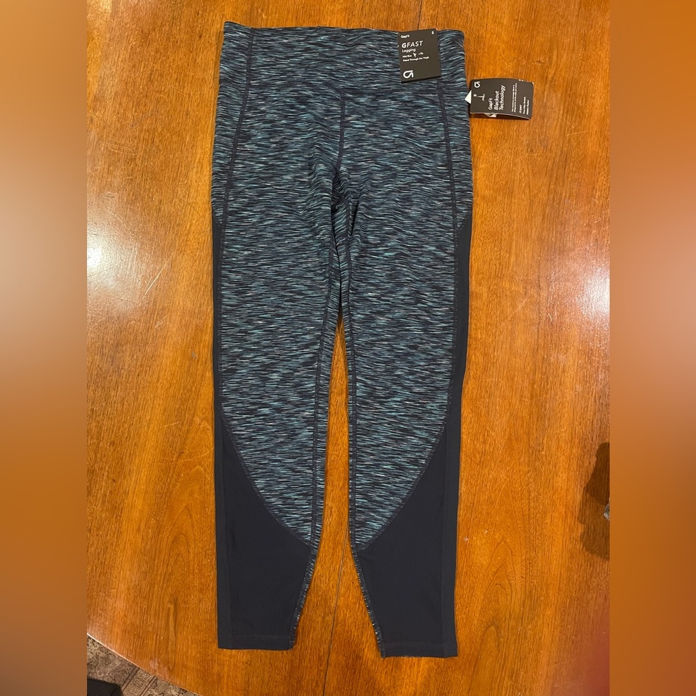 NWT GapFit G Fast Legging, size Small